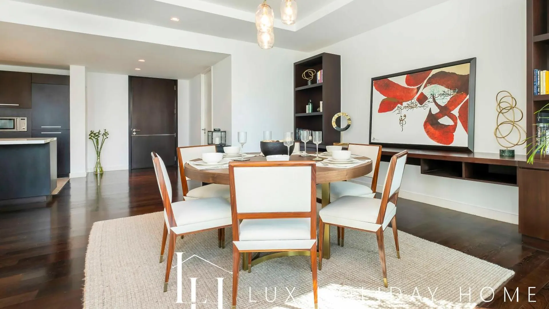 Lux The Elegant Difc Suite Dubai Apartment