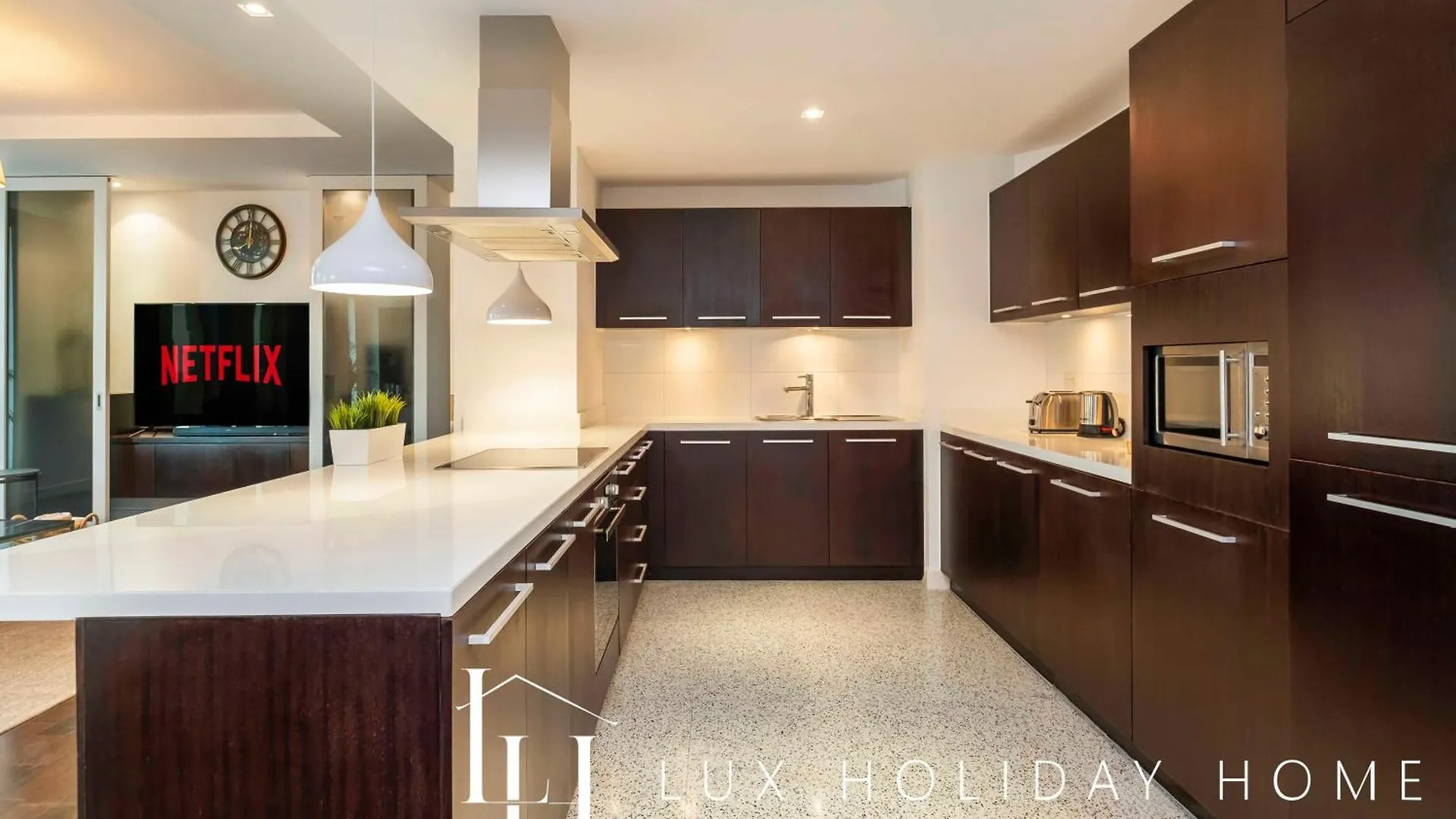 Lux The Elegant Difc Suite Dubai Apartment