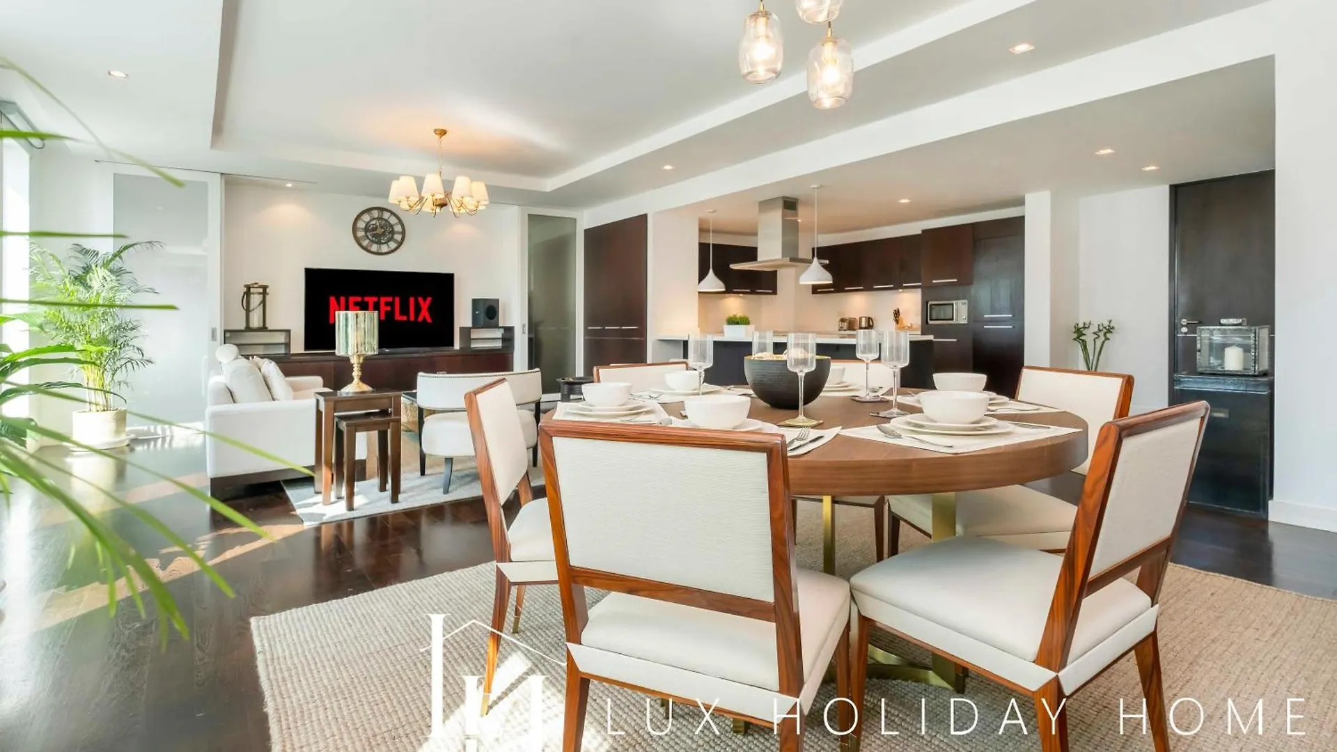 Lux The Elegant Difc Suite Dubai United Arab Emirates
